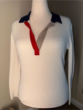 Akris Punto Cream Ribbed V-Neck Sweater with Navy Collar and Red Trim